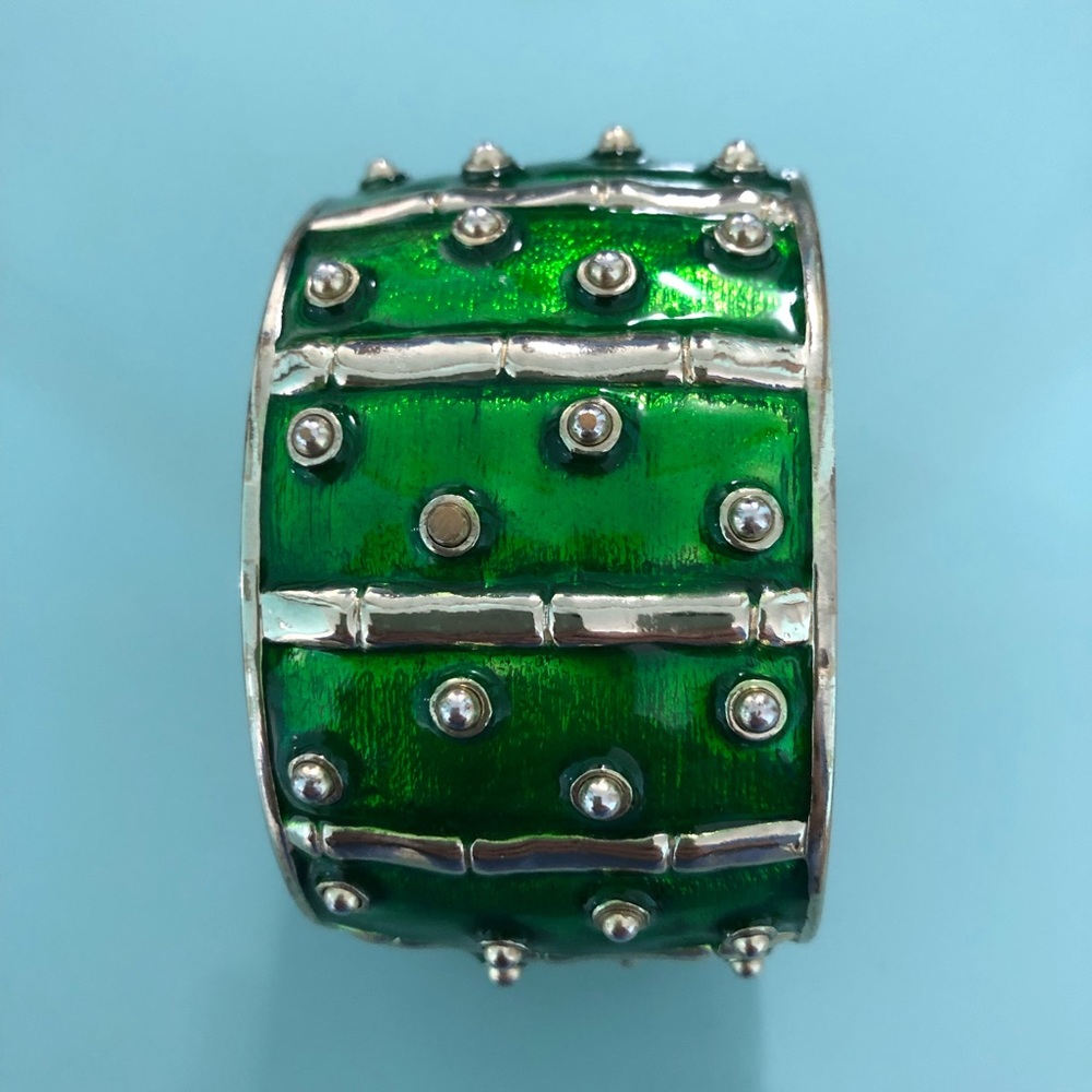 Lilly Pulitzer bracelet, fits any wrist.